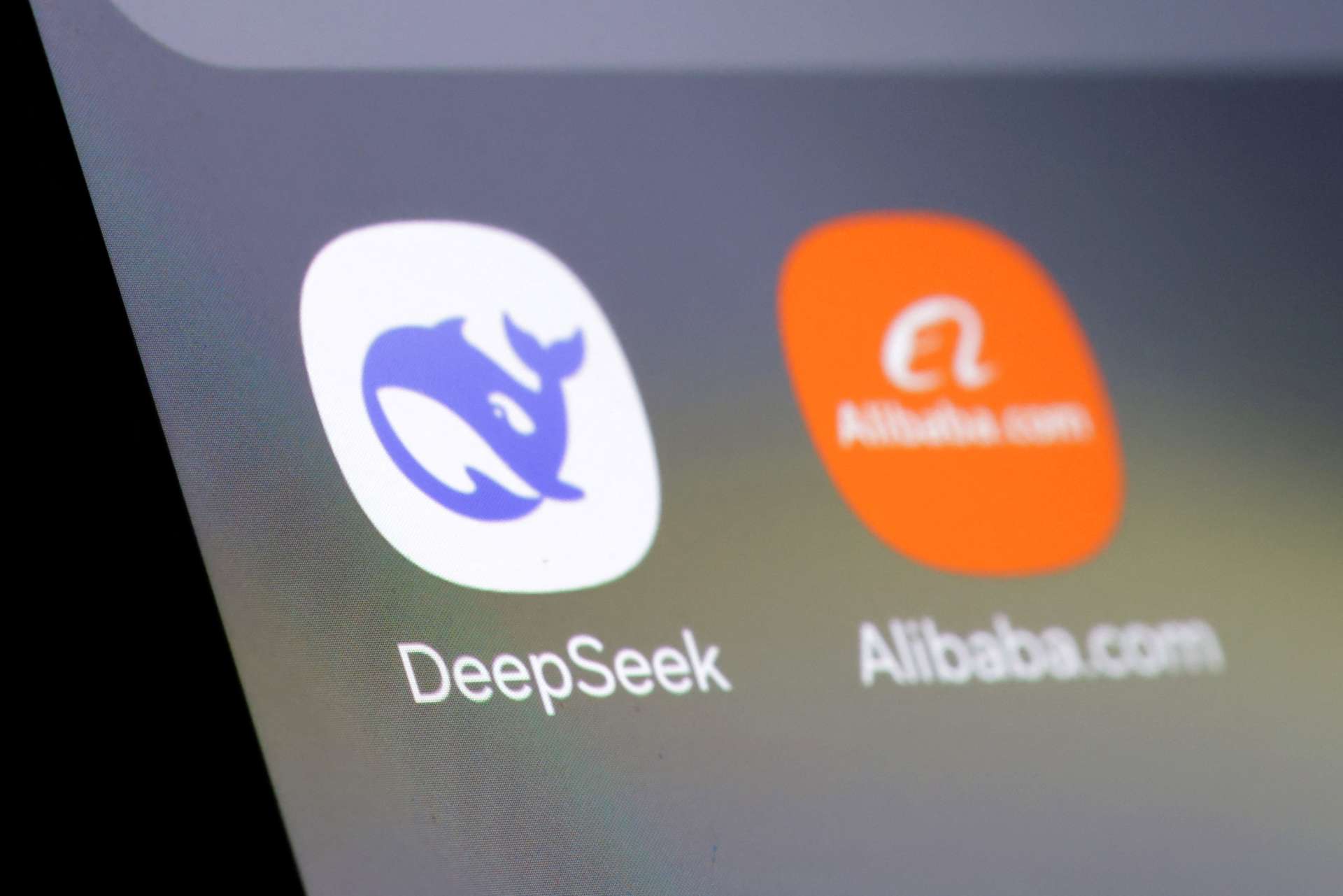 DeepSeek首度對外募資　象徵著中國AI從研究室模式轉向資本競賽