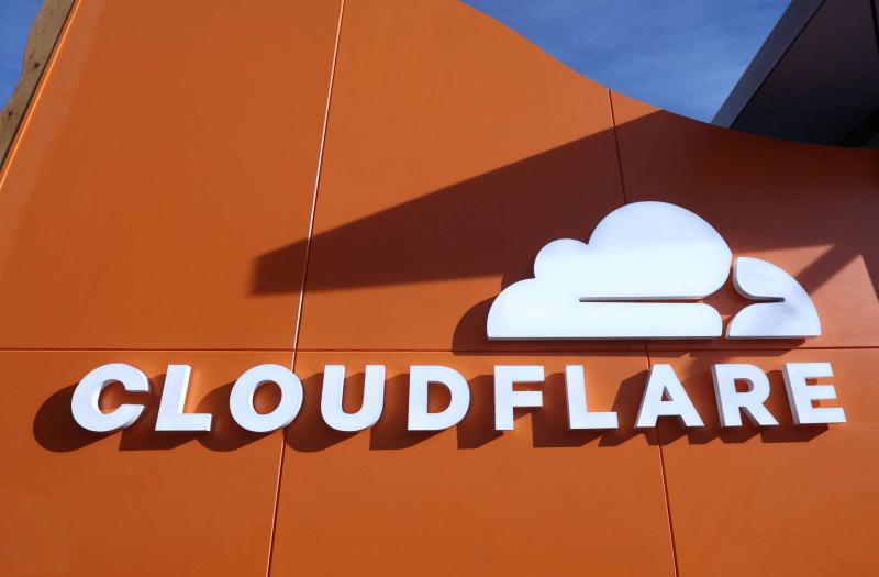 【AI開始改變軟體業人力結構】Cloudflare將裁員1,100人　財測上修盤後仍重挫18%