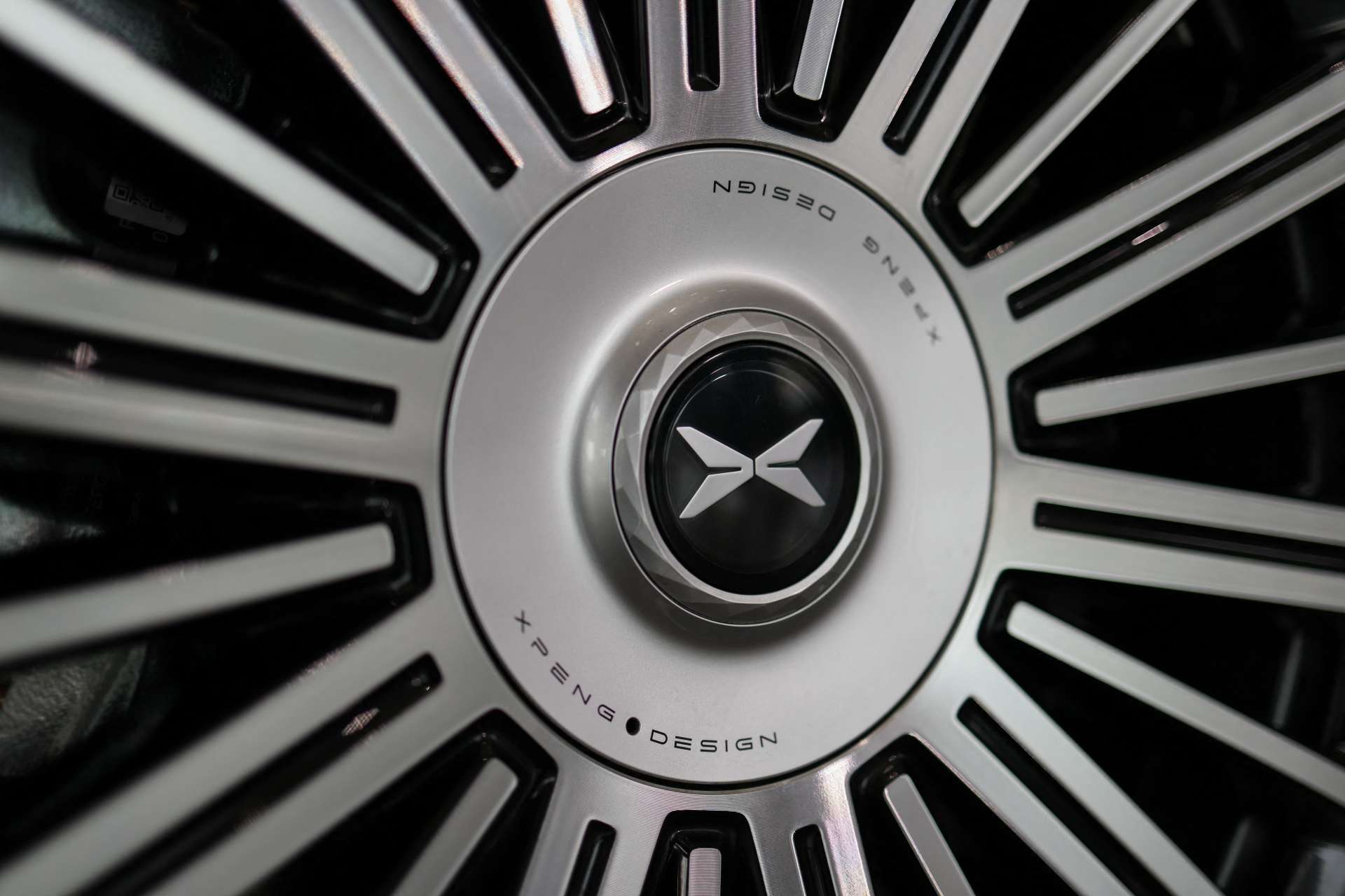 小鵬汽車(9868-HK)啟動Robotaxi量產　目標2027年初實現全無人駕駛