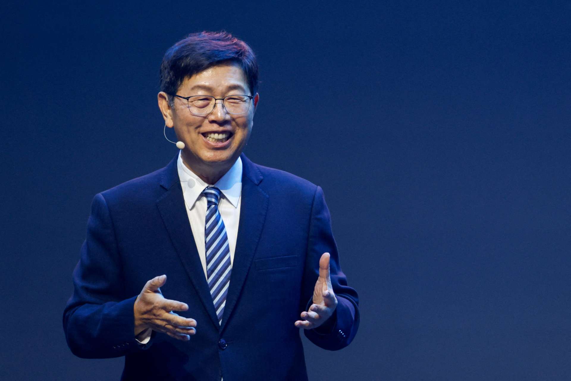 鴻海董事長劉揚偉：CSP資本支出上看1兆美元 下半年展望非常好