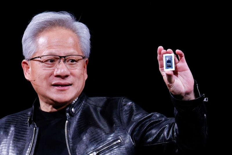 黃仁勳：AI需求強勁 輝達CPU、GPU供應無虞