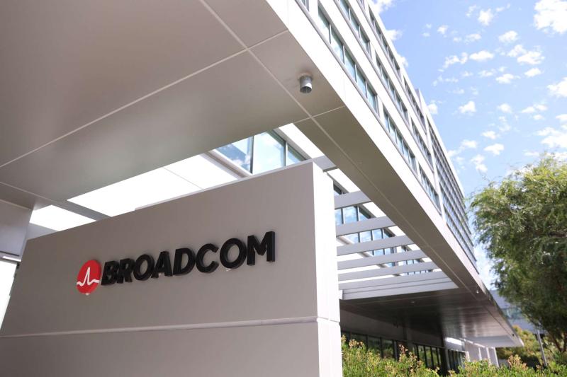 Broadcom盤前重挫逾12% 財報不差為何市場不買單？