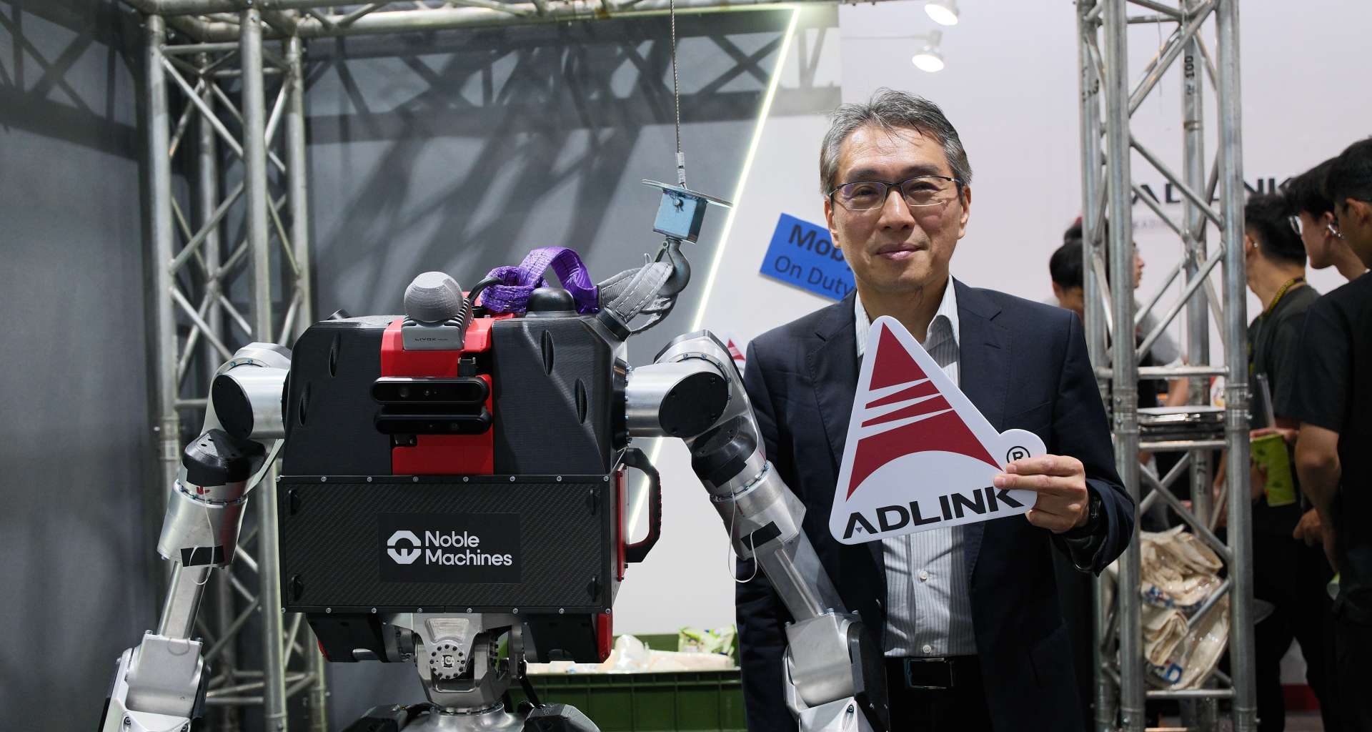凌華(6166)強攻邊緣 AI 與物理 AI！攜手輝達打造次世代 Thor 平台 人形機器人、醫療雙引擎看旺