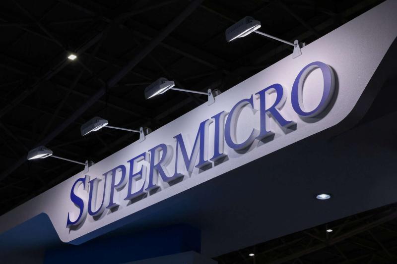 Supermicro擬籌資70億美元擴充AI伺服器產能 手握390億美元訂單