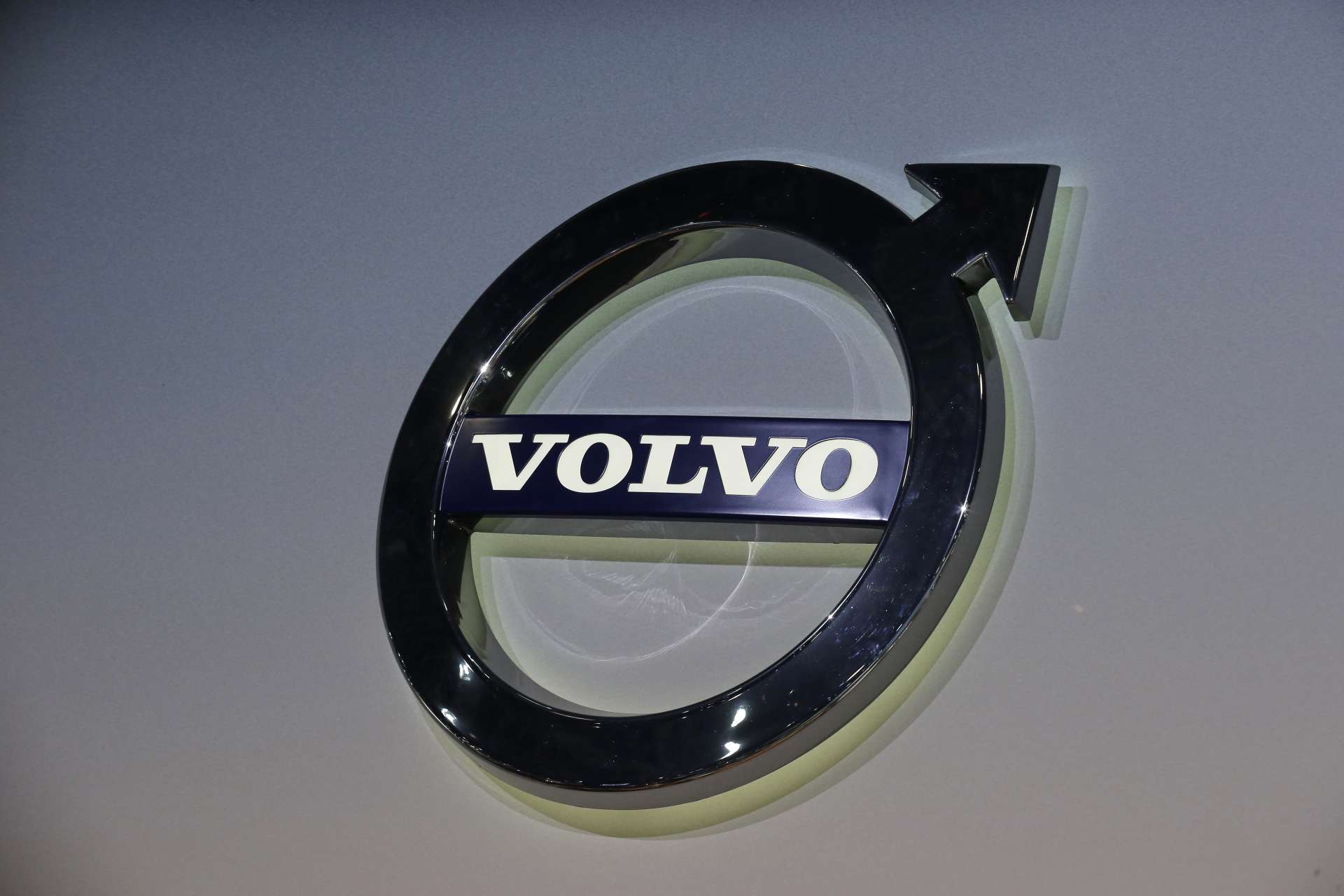 司機荒推動自駕貨運商機 Volvo瞄準2027年無人駕駛上路