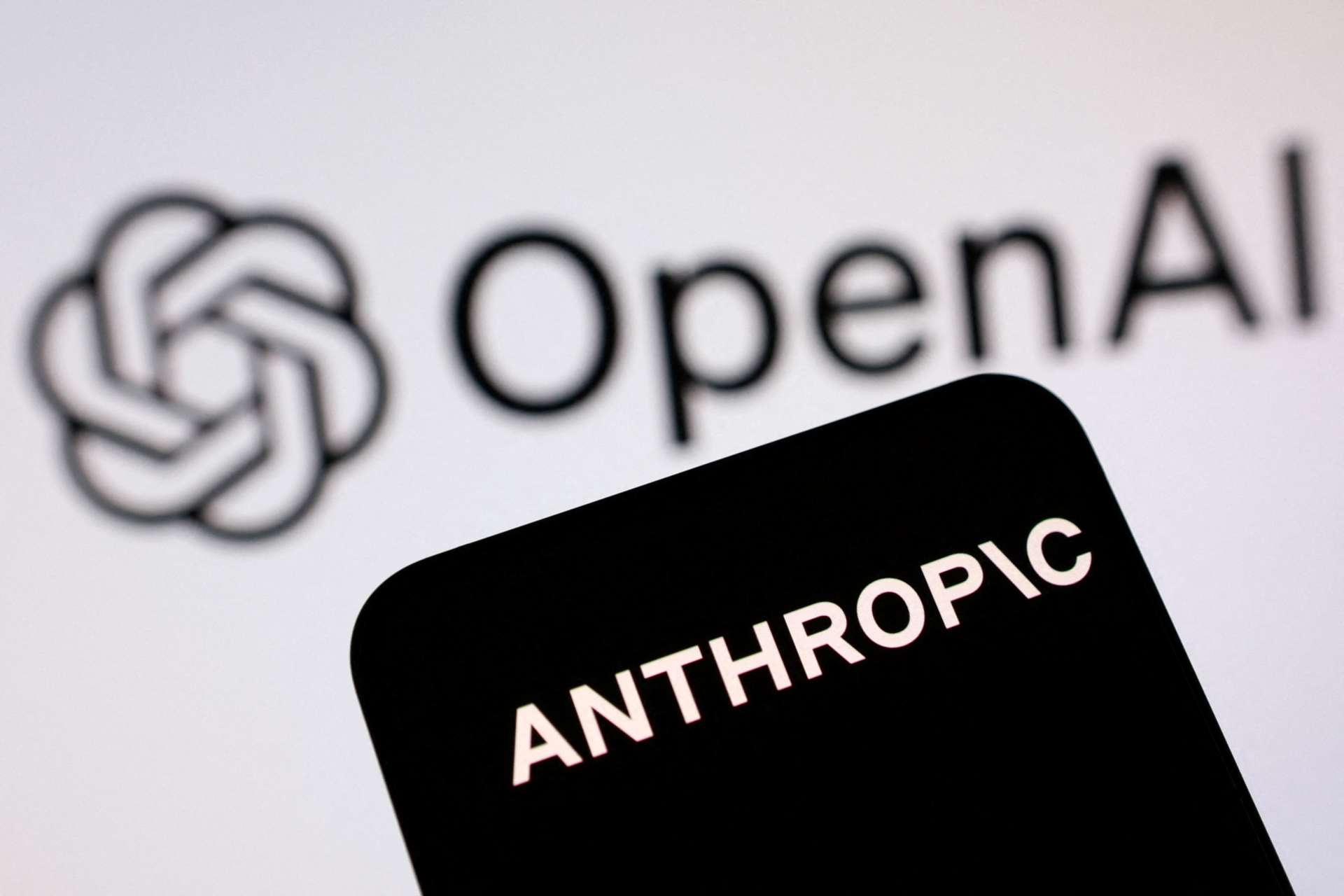 OpenAI傳考慮大幅降價 因應Anthropic競爭