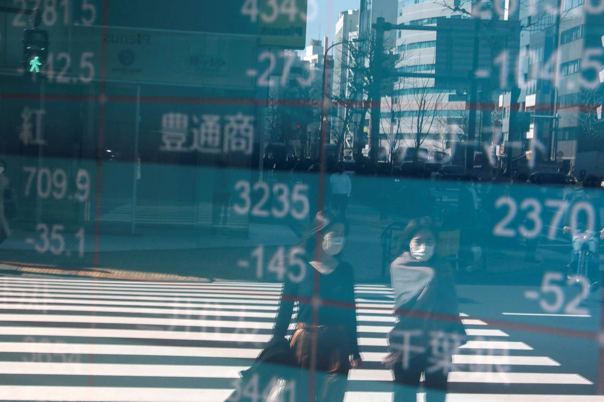 AI估值疑慮衝擊科技股　美元漲到一年高點、油價跌至四個月低點