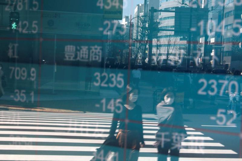 AI估值疑慮衝擊科技股　美元漲到一年高點、油價跌至四個月低點
