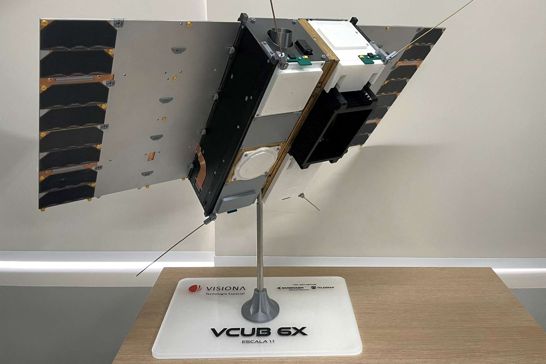 巴西率先開放D2D衛星頻譜，為拉美衛星直連手機服務建立監管範本