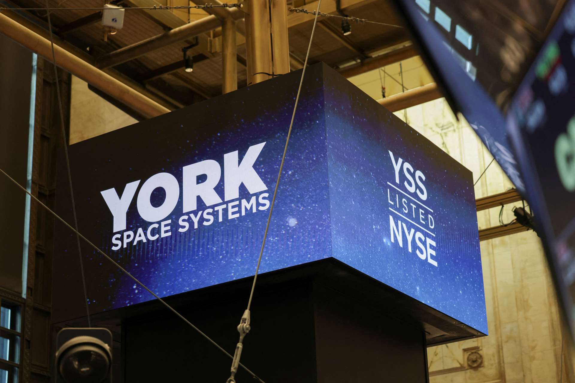 美國太空採購改制衝擊營收，York能見度下降、全年財測下修32%