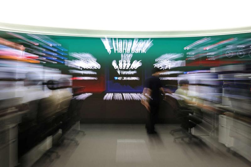韓股暴衝後急殺！KOSPI從漲3.4%到跌1.55%，真正壓力來自債市