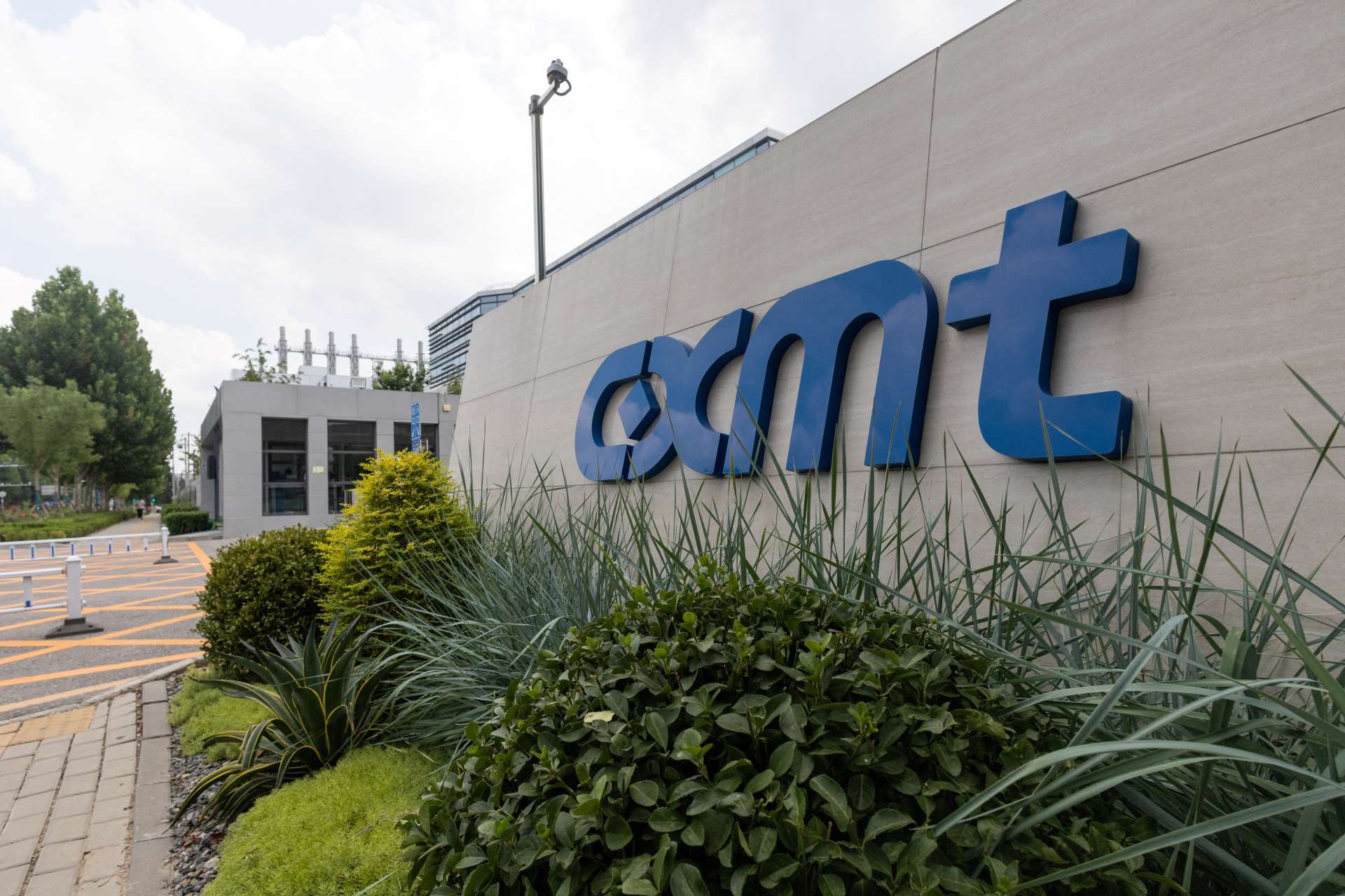 中國半導體自主化加速：DRAM、先進製程資本支出大幅上修
