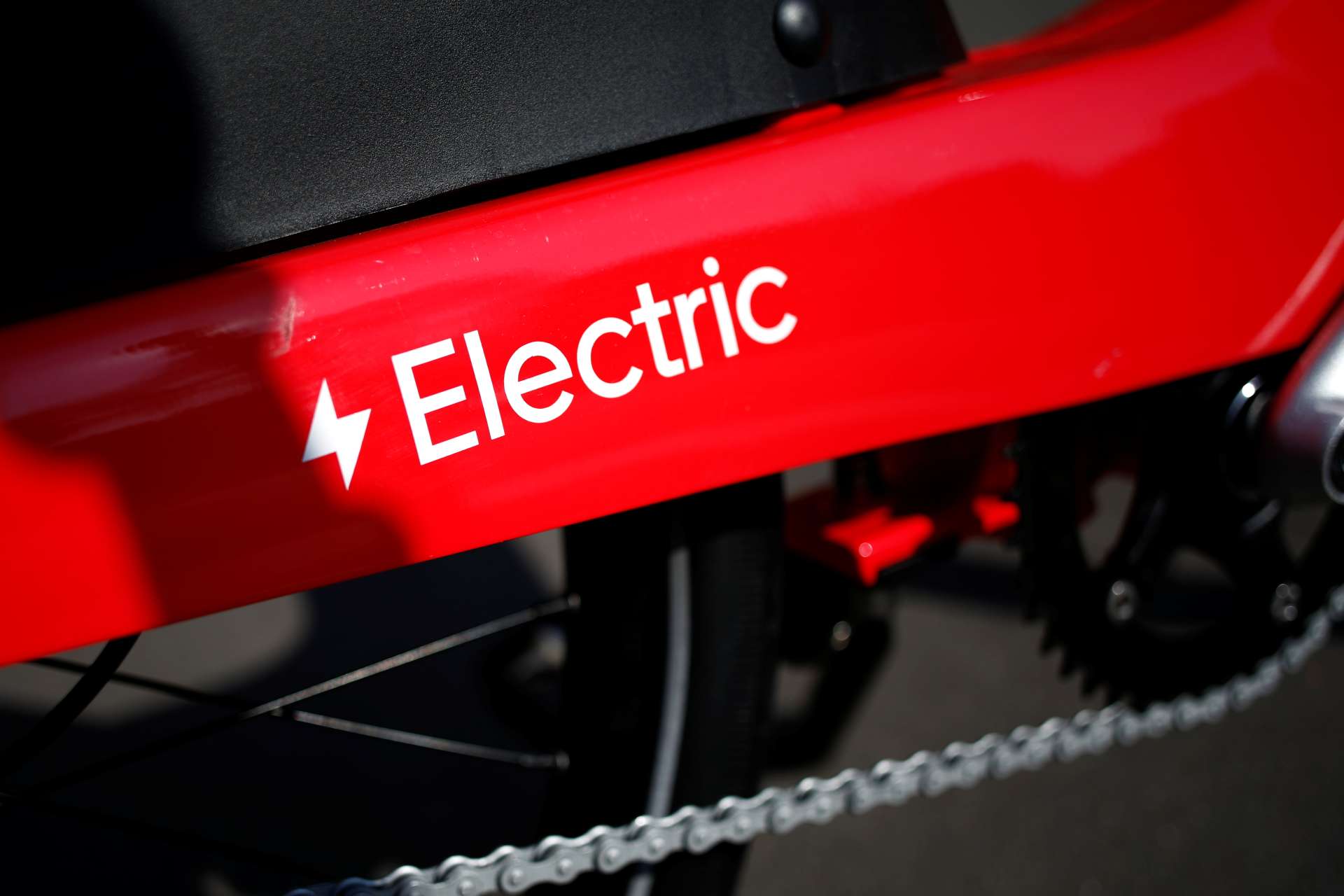 電動車、綠能推升功率半導體需求　2033年市場上看452億美元　CAGR達12.1%