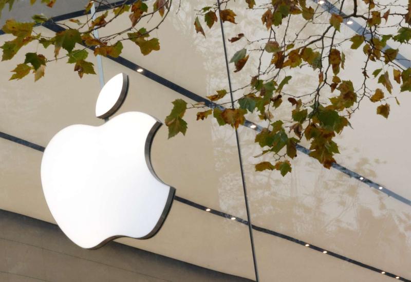 蘋果盤中跌逾2% iPhone 18傳漲價最高20%、記憶體成本增近400%