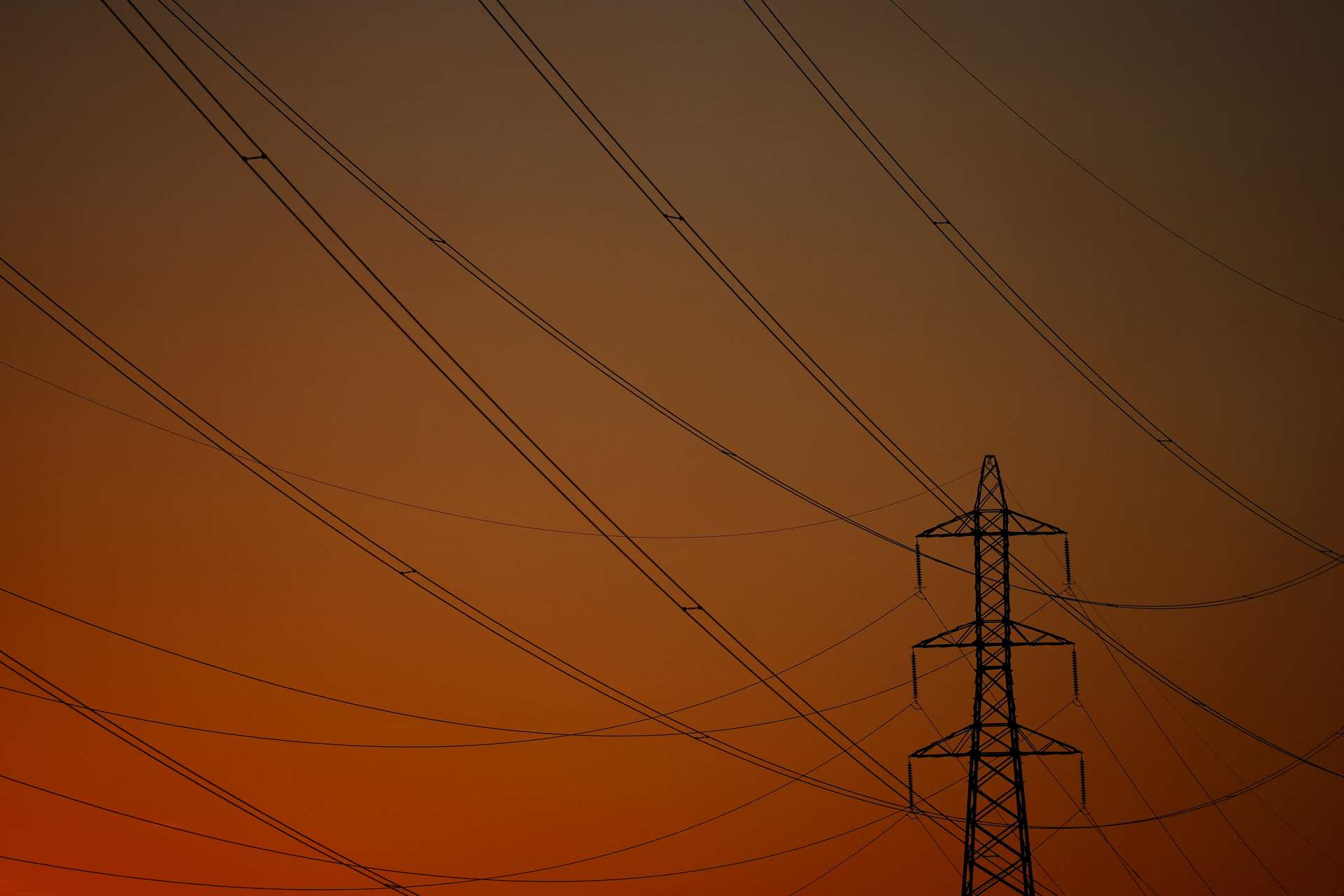 AI伺服器推升用電需求　北美電網擴建壓力越來越高