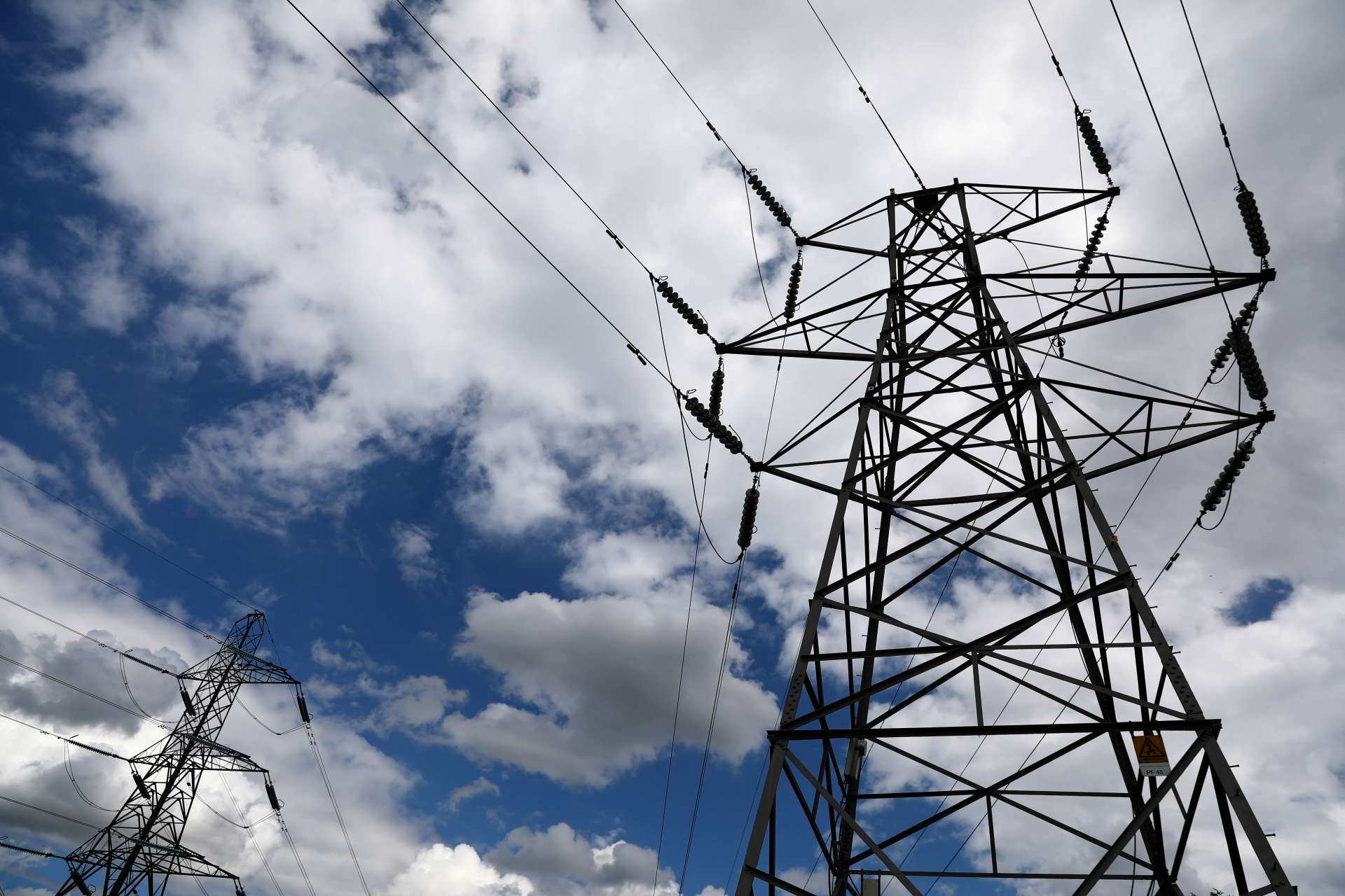 AI資料中心缺電商機擴大至英國 SOFC搶攻表後供電