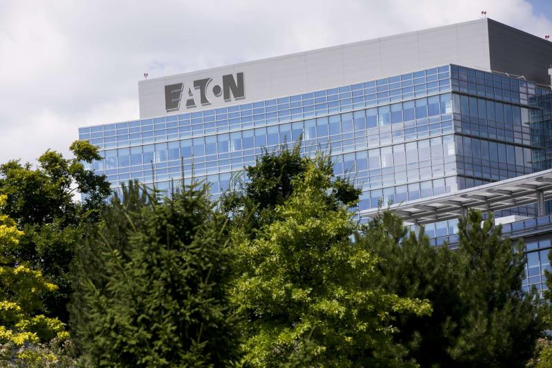 從賣設備到整套供應　Eaton連續併購串起AI資料中心配電、800V DC與液冷