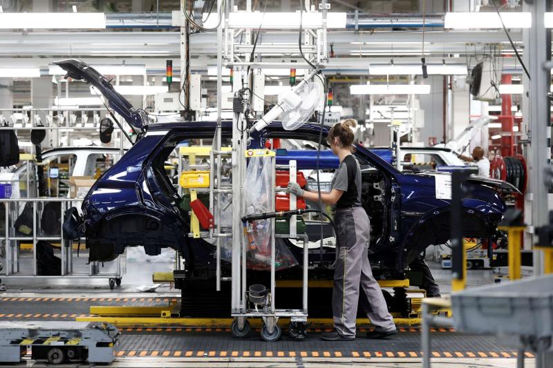 美國9月製造業PMI降至54.5　AI基建撐需求、交期與成本雙升
