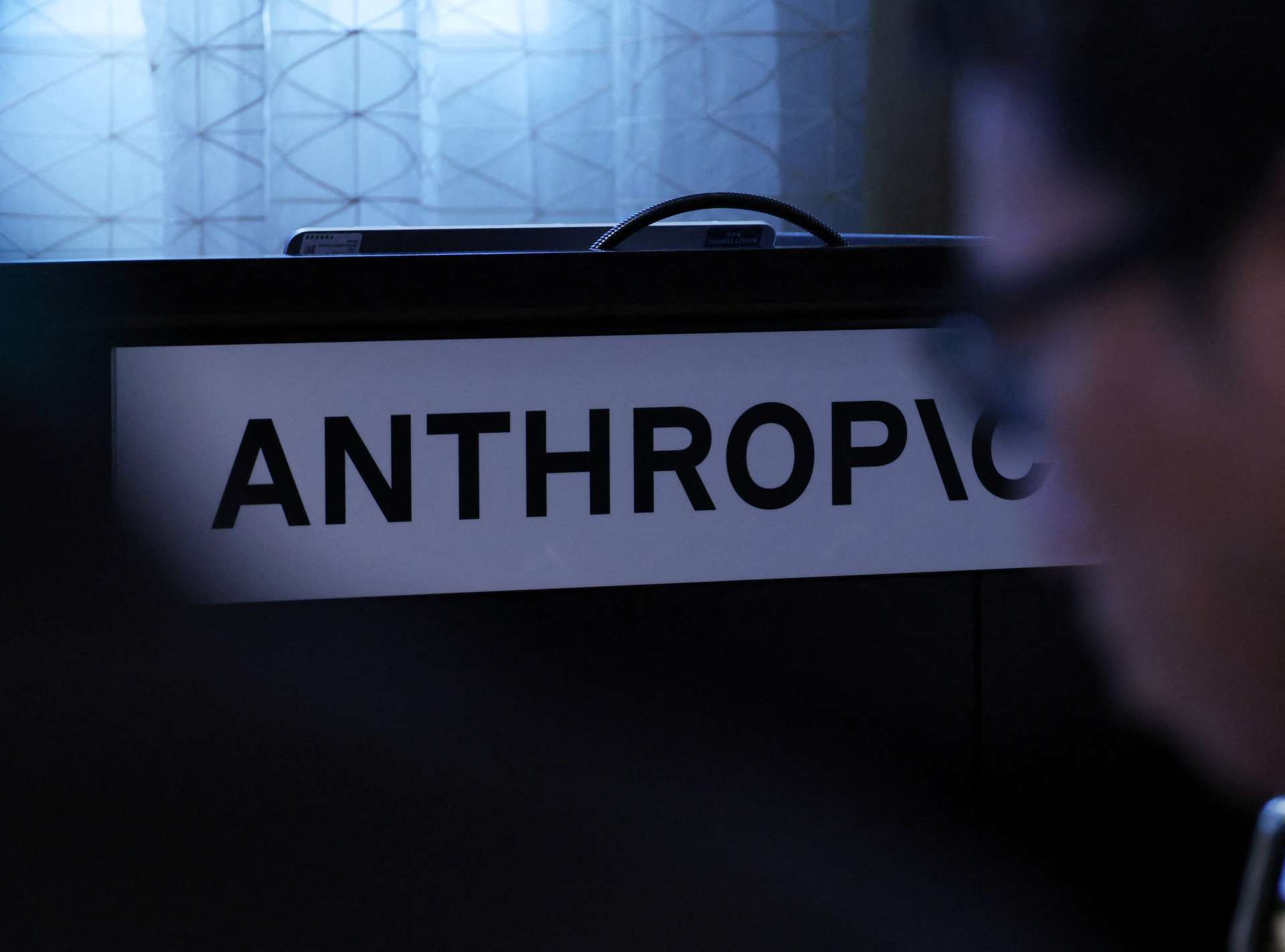 營收季增45%仍不夠？Anthropic衝刺2兆美元IPO，5,180億美元算力支出成關鍵考驗