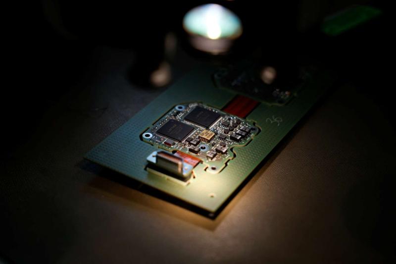 看懂材料廠與載板廠的不同，你才真的能抓準 PCB 產業循環週期
