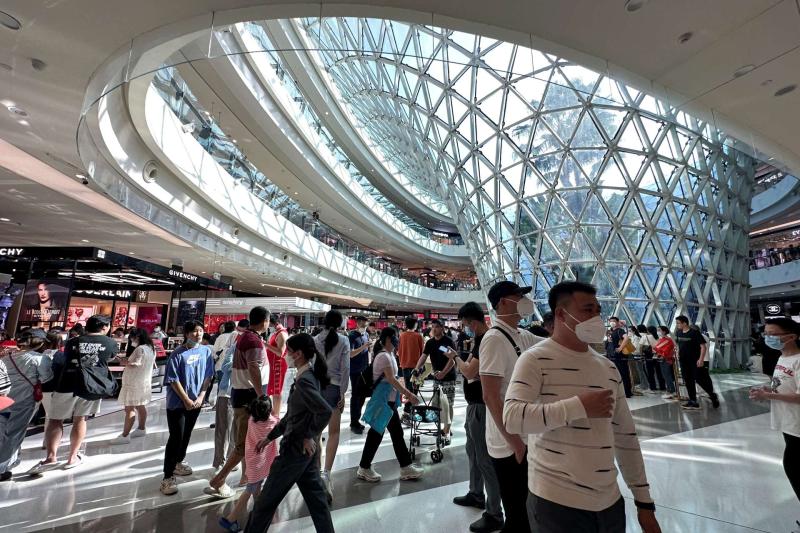 零售消費｜海外購物更划算，海南免稅消費額下跌29.3%！