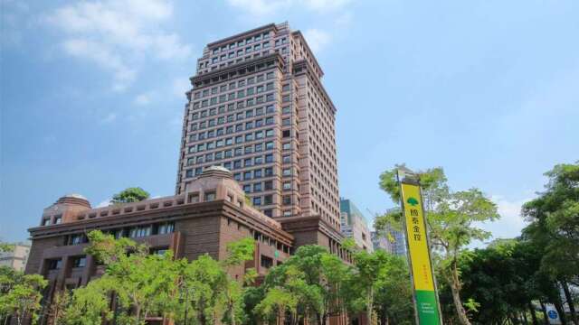 國泰金前8月賺近千億 對保留盈餘影響數突破2000億元再創新高