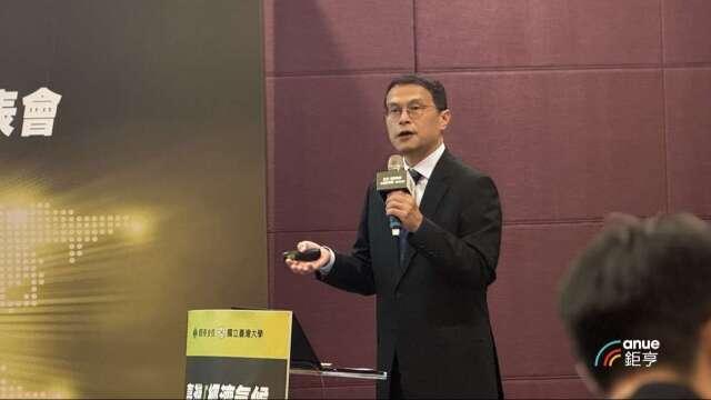 〈國泰金看經濟〉AI投資穩健！國泰台大團隊上修今年GDP成長至11.6% 2027年估5.1%