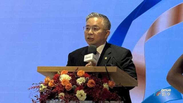 台股高檔震盪「輕舟已過萬重山」 富邦投信黃昭棠：別預設高點 持續留在市場