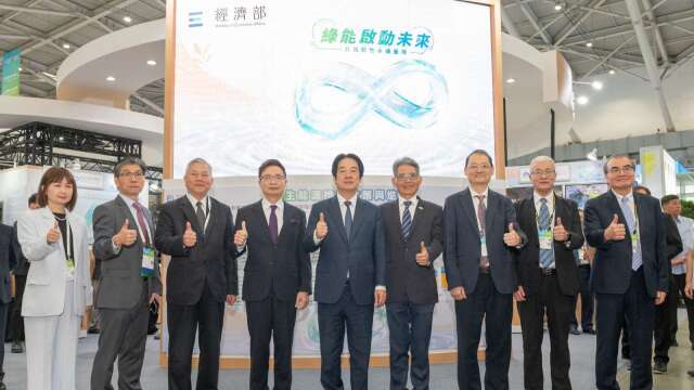 〈智慧能源週〉AI吃電怪獸！台電估10年內用電衝1100億度 經部推次世代鈣鈦礦與多元創能
