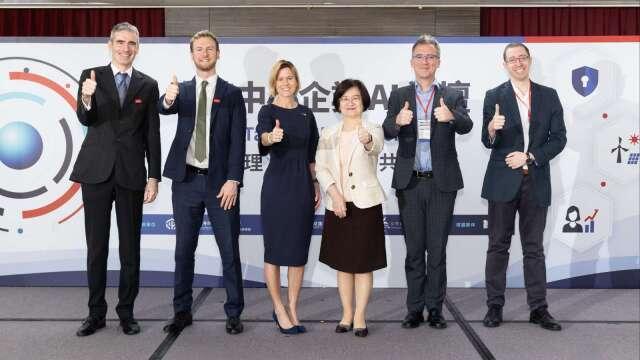 借鏡英國資安認證與AI政策 台英攜手助攻中小企數位及淨零轉型