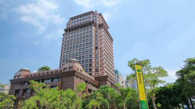 國泰世華銀看Fed「鷹派暫停」、保留後續緊縮空間 股市震盪恐加劇