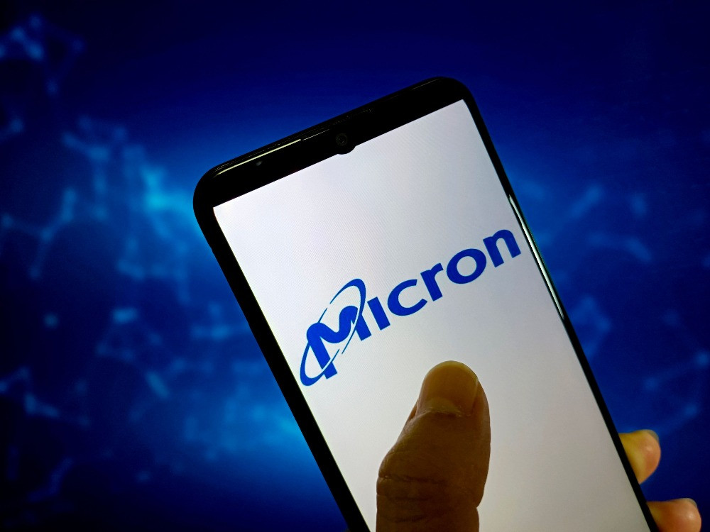 美中雙方針對半導體禁令展開對話,促使美光(MU)開盤上漲