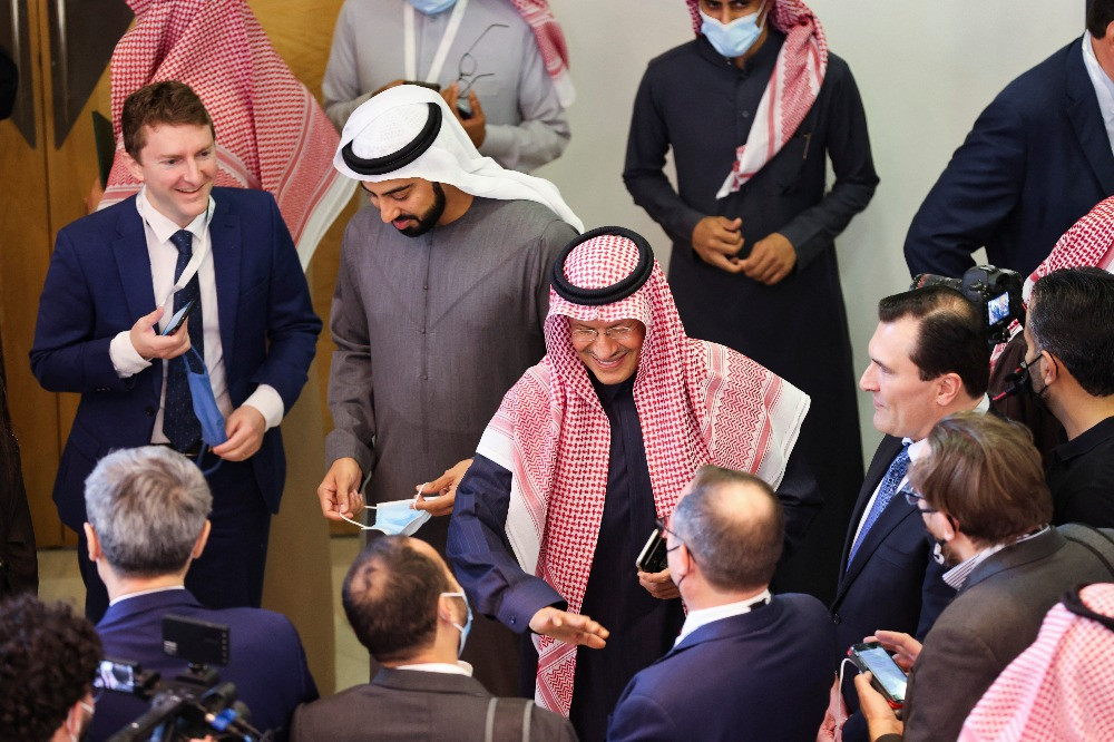 明年原油需求到底是多少?IEA與OPEC的預測值竟然差了數倍!