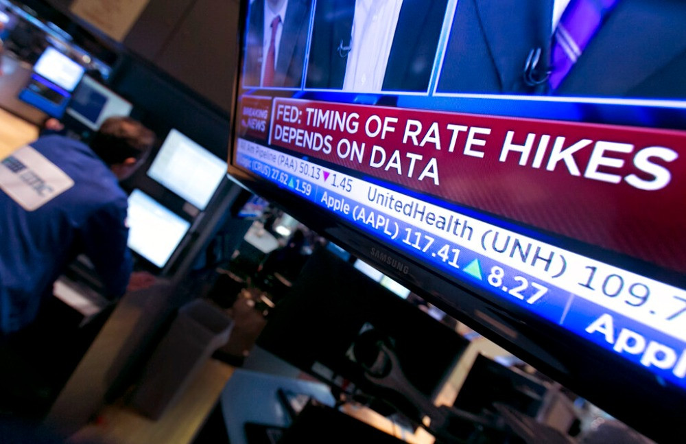 為何通膨已經趨緩,聯準會卻不打算降息?