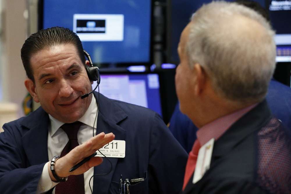 【全球市場】FED利率會議前夕,華爾街收今年最高;原油價格暴跌