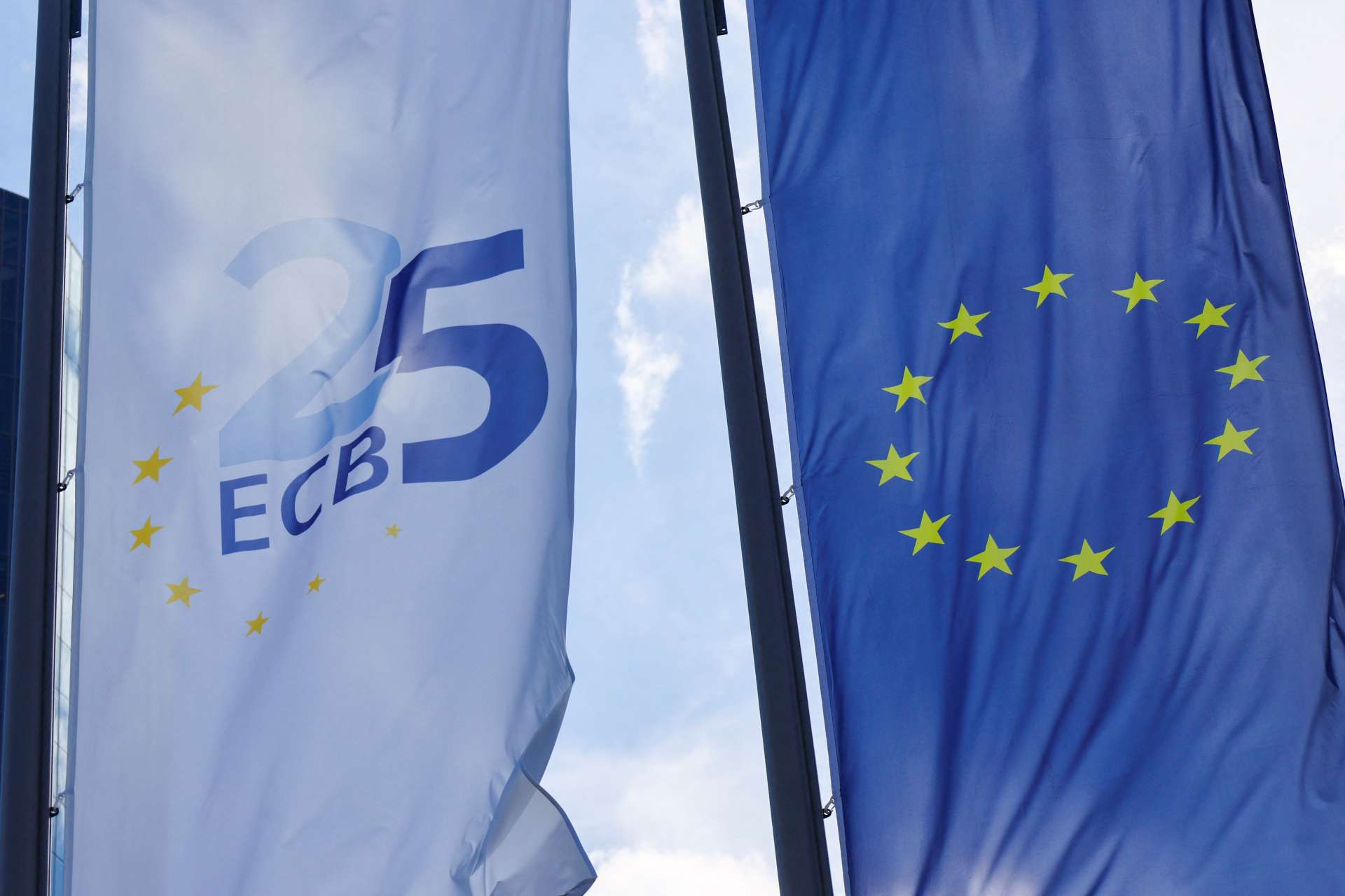 歐盟區明年利率也會下降,ECB最遲將在2025年讓通膨降至2%