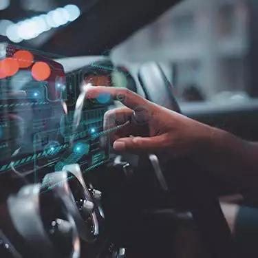 連接器大廠 TE Connectivity 獲利與展望超預期，AI 資料中心連接器成長性成亮點