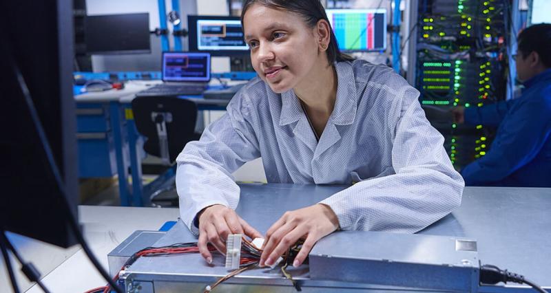 AMD以49億美元併購一家「白牌伺服器」製造商：ZT Systems，加速AI晶片布局