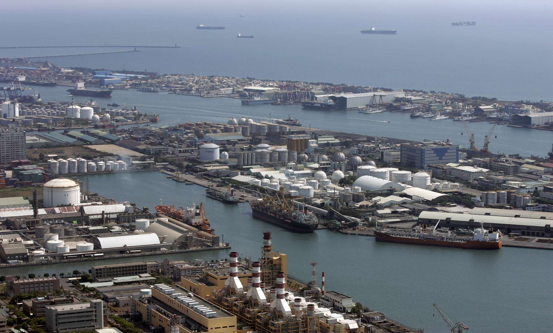 台灣8月出口飆升34.1%大幅超預期 貿易順差衝上168億美元、美日需求強勁歐洲轉弱