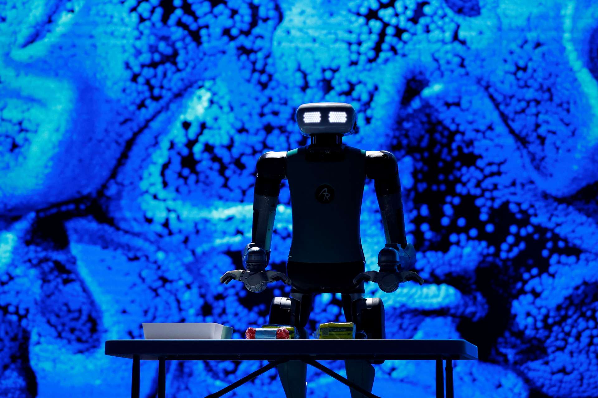 輝達投資Agility Robotics!能率(5392)跳空漲停、佳能(2374)同步走揚