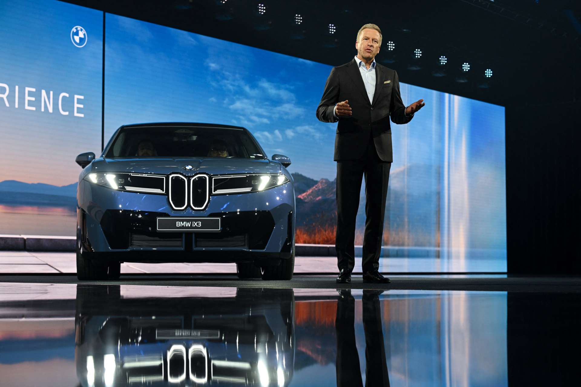 BMW調降財測、股價暴跌7.4%！中國市場需求疲軟引爆德系車股連鎖重挫