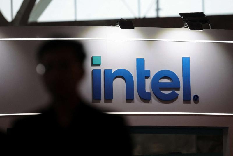 Intel今年累積漲幅高達九成!AI需求與成本削減推動復甦 法人:離真正翻身仍有距離