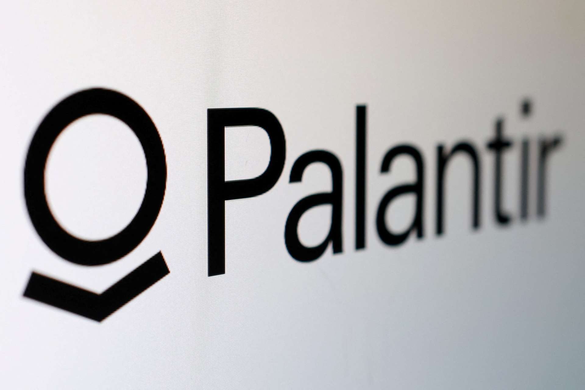 企業AI熱潮再起！Palantir與Lumen結盟　股價創52週新高、投資人信心升溫