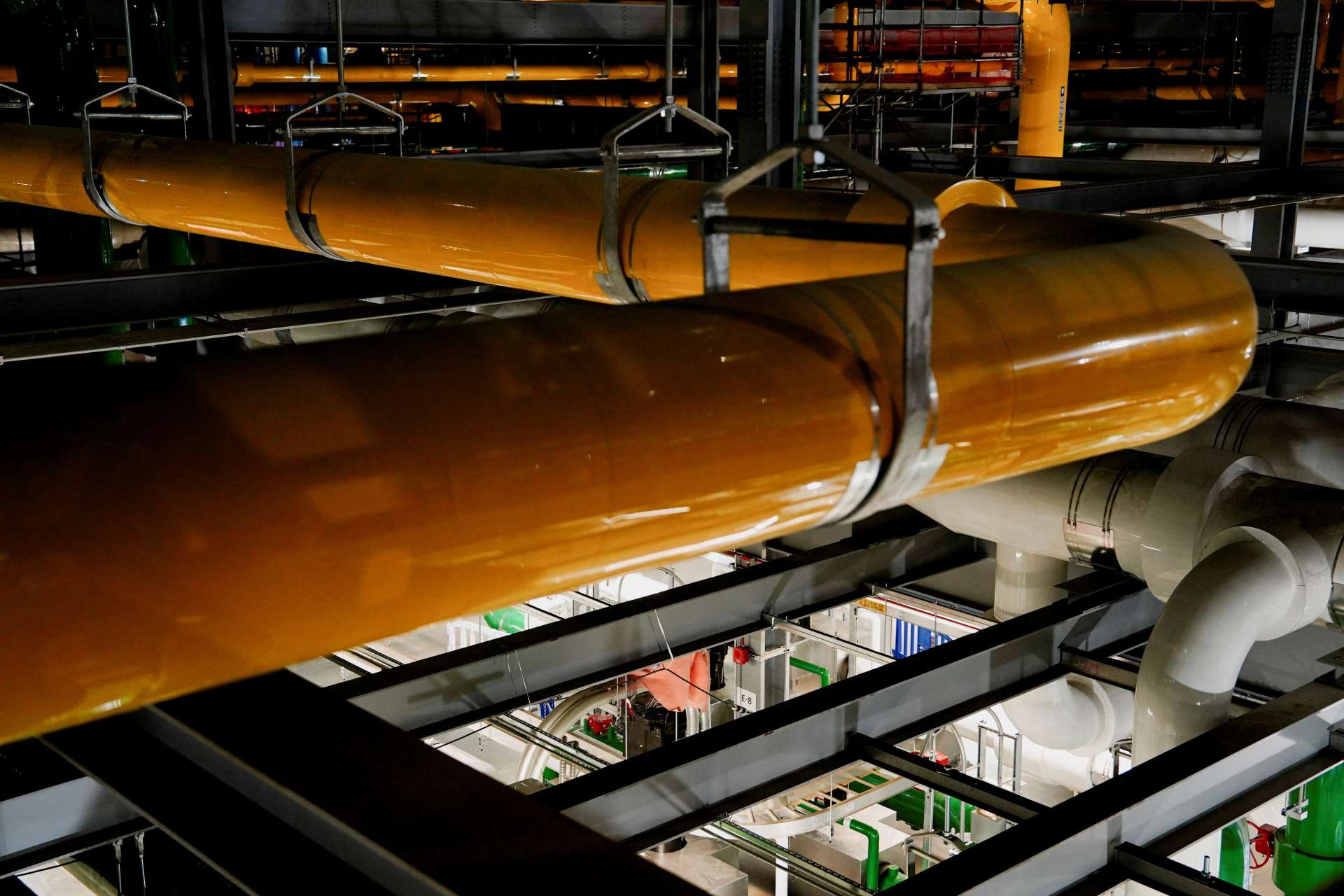 微軟7年內將在阿聯投資逾150億美元　已獲美國出口許可供應AI晶片