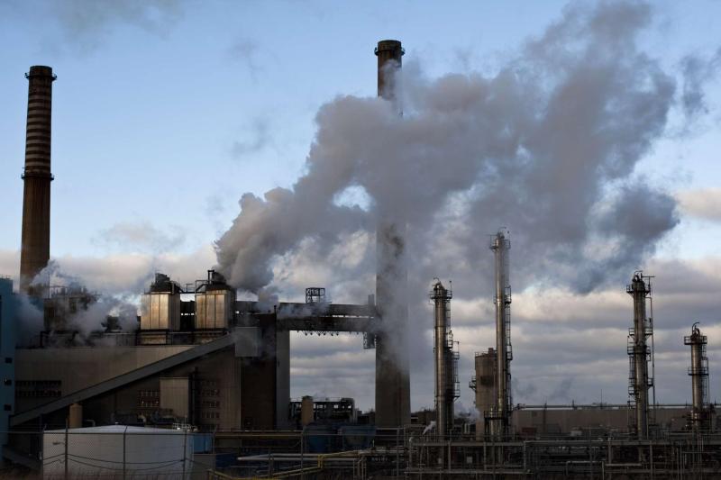 伊士曼化學預警全年獲利將低於預期　宣布裁員近7%因應關稅與需求疲弱