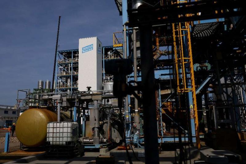 【全球化工業Q3財報解析】全球石化供給過剩 25%，美中韓調整產能，成本控制成為2025年產業重整關鍵