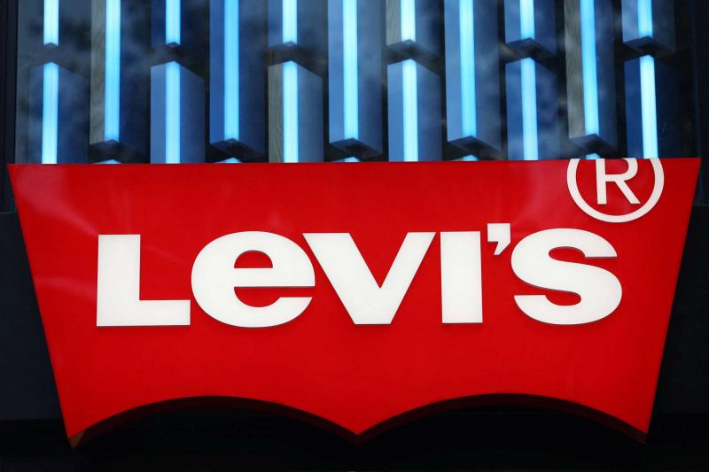 Levi's 將於 2026 年擴大銷售 300 美元高端牛仔褲系列，搶攻成長迅速的高階丹寧市場