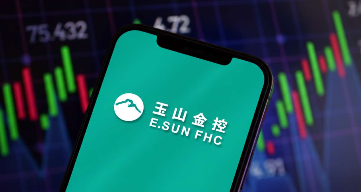 存股族看過來! 玉山金併三商壽惹恐慌？法人狂砍22萬張，股價30元保衛戰！股海老牛:「4大理由」逆勢加碼