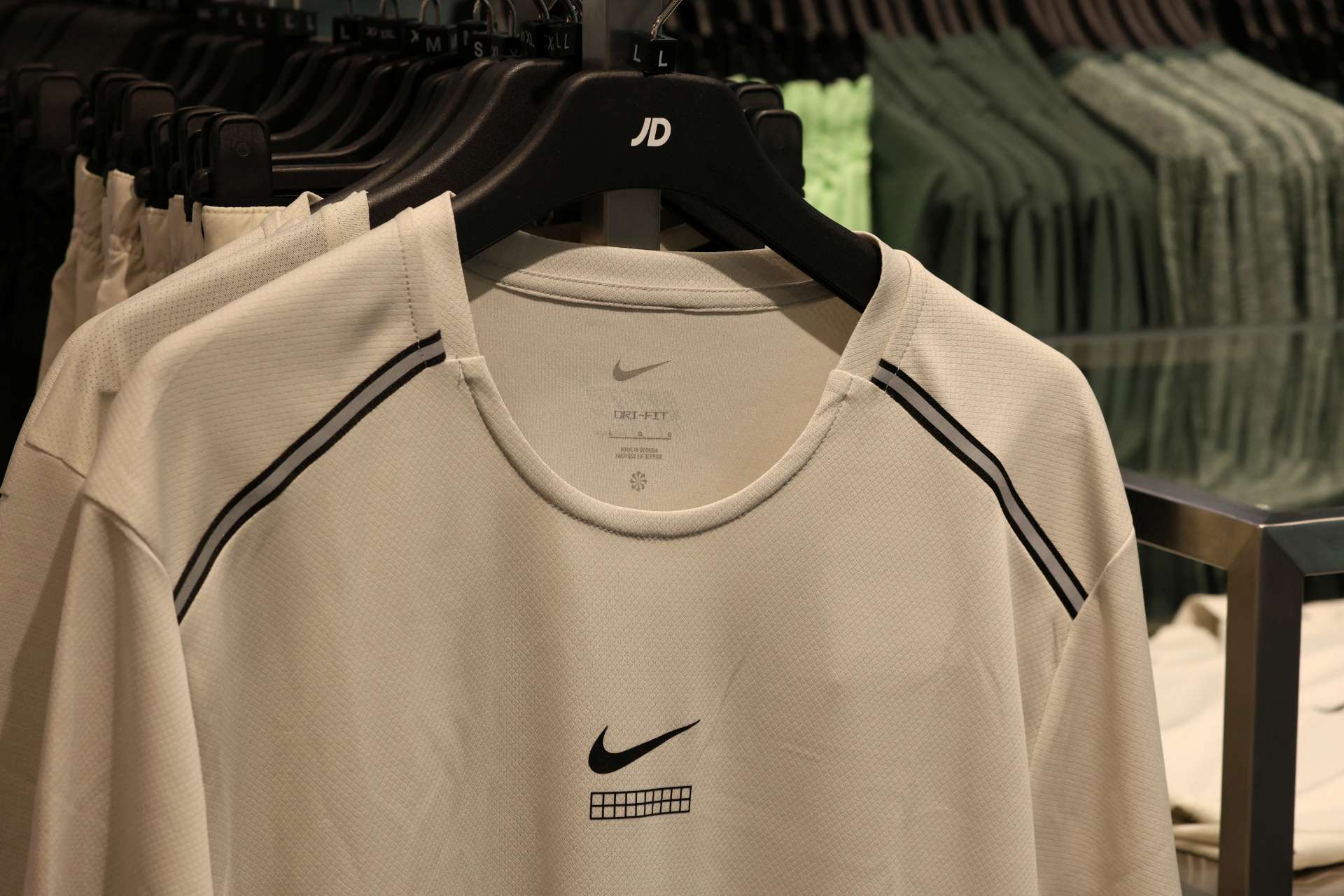 消費疲弱拖累！JD Sports 下修全年獲利展望、Nike 銷售不振成最大壓力