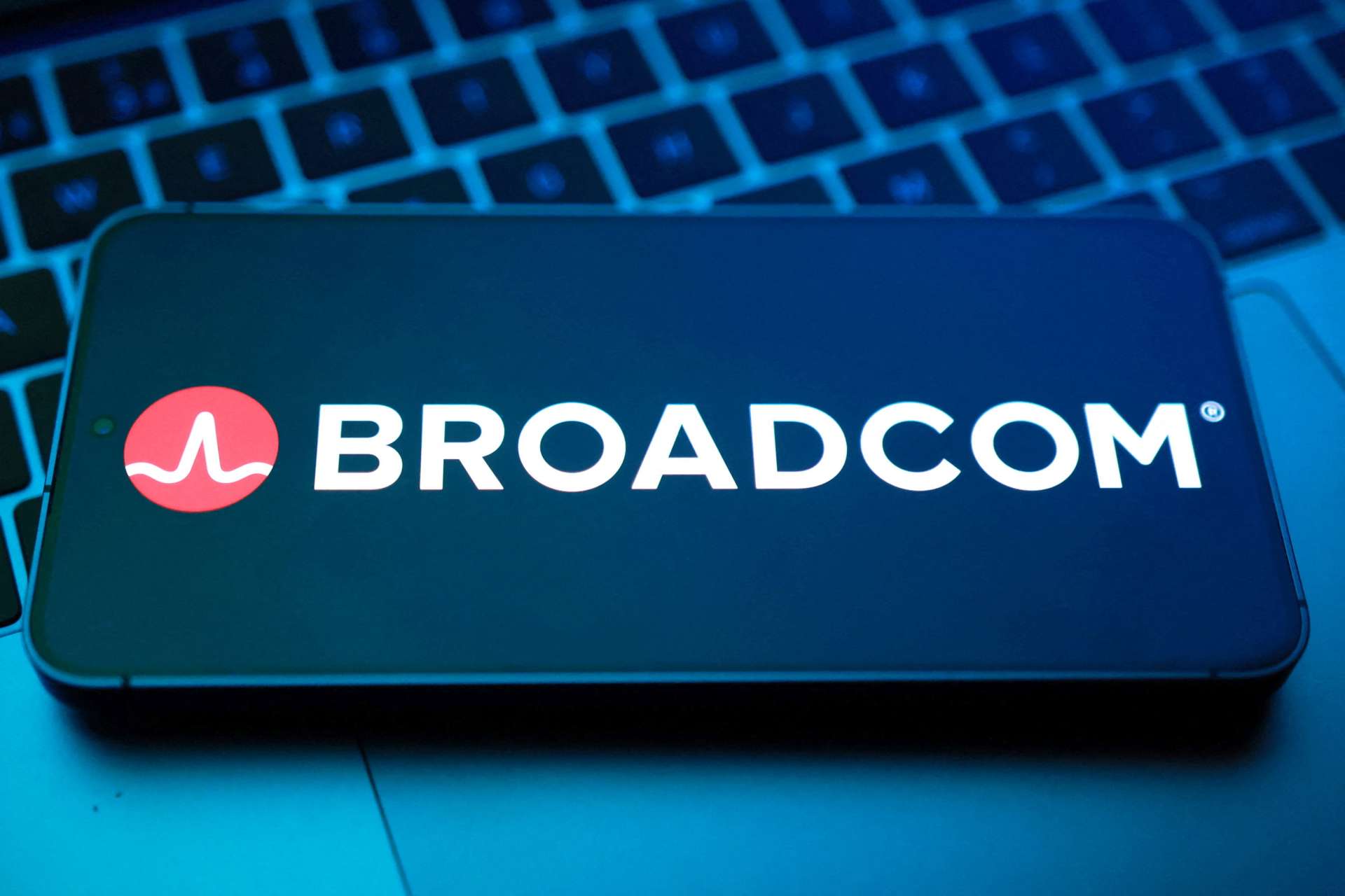 AI反彈急先鋒！博通Broadcom暴漲9%、今年已飆逾60%